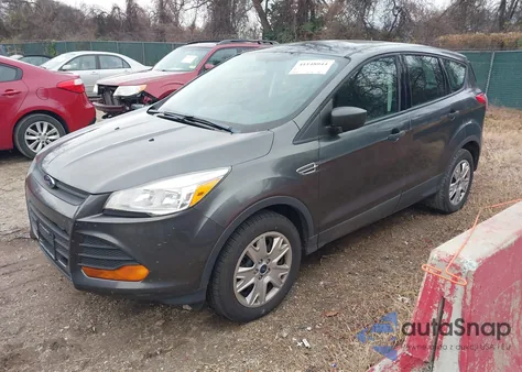 2016 Ford Escape S из США, поврежденный, VIN 1FMCU0F71GUC33342